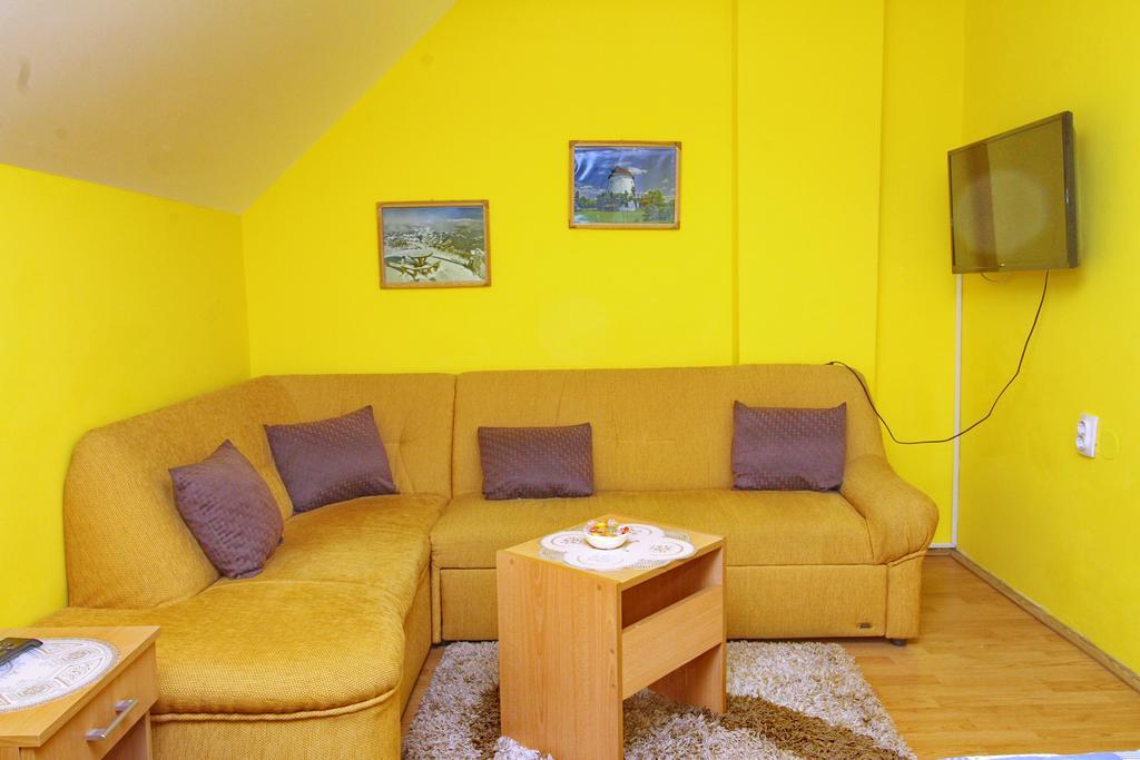 Apartments Junior زلاتيبور المظهر الخارجي الصورة
